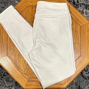 *OLD NAVY* Plus White Rockstar Mid Rise  Slim Fit Jeans Size 14 Long